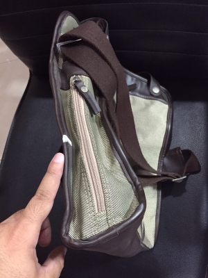 กระเป๋า DAPPER แท้ ใช้น้อย ข้างในสะอาดมาก ทรงสวย สภาพดูดี