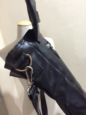 กระเป๋า แมสเสนเจอร์ หนังนิ่มมาก ข้างในสะอาด