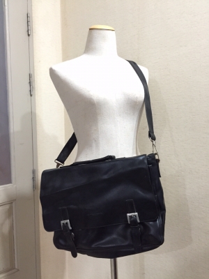 กระเป๋า แมสเสนเจอร์ หนังนิ่มมาก ข้างในสะอาด