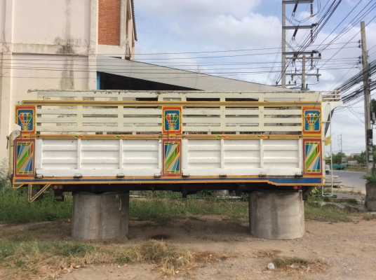 ขายกระบะดั้มสิบล้อ