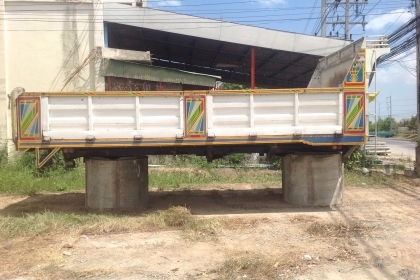 ขายกระบะดั้มสิบล้อ