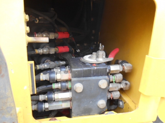 รถขุด Komatsu PC128US-2E1 สต็อกเรา สนใจโทร. 080-6565422 (หนิง)