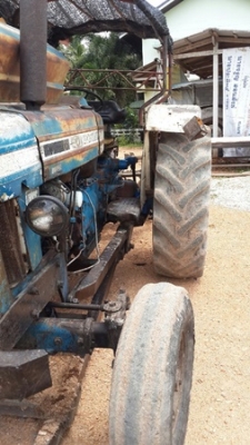 รถไถฟอร์ด 6610 เสื้อลาย 86 แรงม้า ปีจดทะเบียน 2547 รถไถฟอร์ด 6610 เสื้อลาย 86 แรงม้า ปีจดทะเบียน 2547