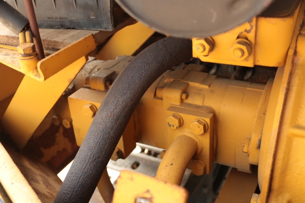 Komatsu PC30-3 เก่านอกนำเข้า พร้อมใช้ ไม่มีหลังคา