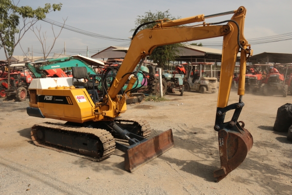 Komatsu PC30-3 เก่านอกนำเข้า พร้อมใช้ ไม่มีหลังคา