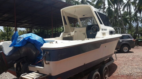 ขายด่วน เรือเร็ว 22 ฟุต พร้อมเครื่องยามาฮ่า 115 แรง