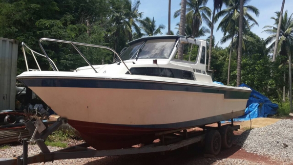 ขายด่วน เรือเร็ว 22 ฟุต พร้อมเครื่องยามาฮ่า 115 แรง