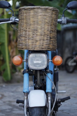 ขายมอเตอไซคันเล็ก มี 3เกียร์ ไฟติดครบหมดครับ 0879971803 โจครับ ขายมอเตอไซคันเล็ก มี 3เกียร์ ไฟติดครบหมดครับ 0879971803 โจครับ