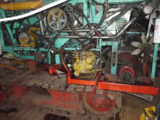 ขายรถเกี่ยวข้าว เกษตรพัฒนา อุ้ม 2.5 ตัน หน้าเกียว 3 เมตร ขายรถเกี่ยวข้าว เกษตรพัฒนา อุ้ม 2.5 ตัน หน้าเกียว 3 เมตร