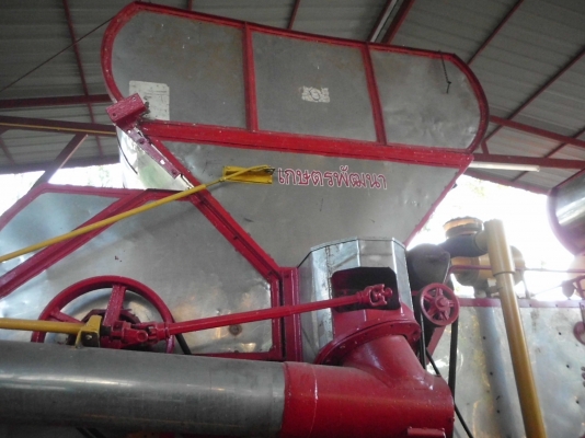 ขายรถเกี่ยวข้าว เกษตรพัฒนา อุ้ม 2.5 ตัน หน้าเกียว 3 เมตร ขายรถเกี่ยวข้าว เกษตรพัฒนา อุ้ม 2.5 ตัน หน้าเกียว 3 เมตร