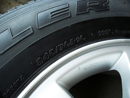 แม็กแท้ ขอบ16-6รู139สภาพสวย พร้อมยางดอกหนา บริดสโตน245-70 R16(4ล้อ 5,500บ.)