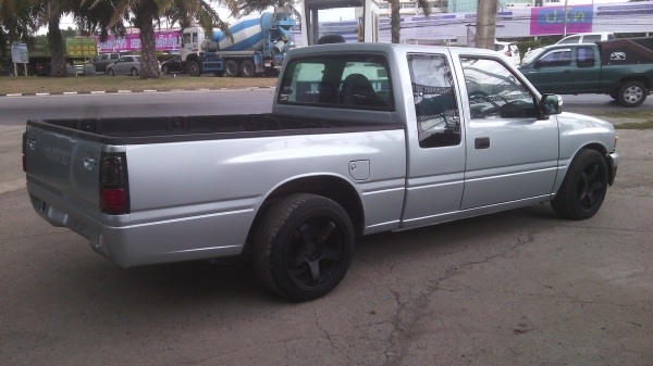 ขายกระบะอีซูซุ  TFRแต่งเต็มราคถูก