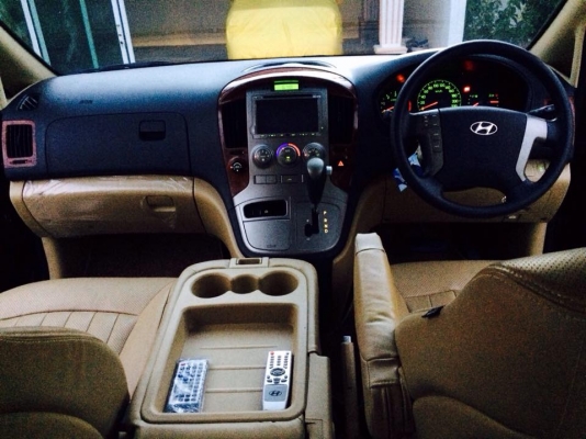 ขายรถตู้ ใช้เองที่บ้านค่ะ ขายรถตู้ ใช้เองที่บ้านค่ะ