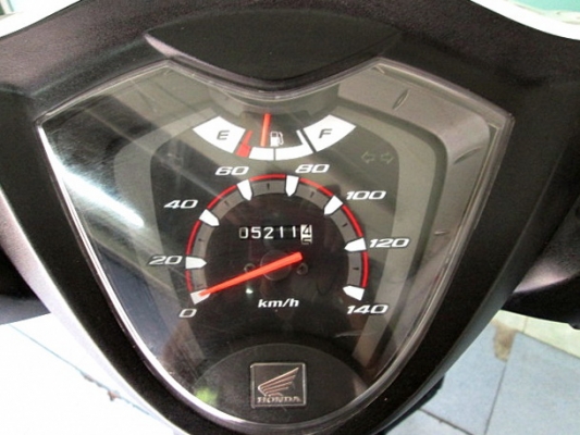 spacy i สีขาวดำ ลายใหม่ รถเดือน มิถุนายน ปี 2556 ไมล์ 5 พันโล รถดีราคาประหยัด ไม่ค่อยหาย แถม 3 รายการ 25900 spacy i สีขาวดำ ลายใหม่ รถเดือน มิถุนายน ปี 2556 ไมล์ 5 พันโล รถดีราคาประหยัด ไม่ค่อยหาย แถม 3 รายการ 25900