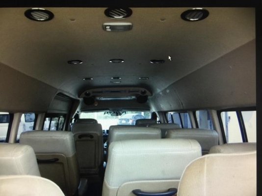 รถตู้ COMMUTER