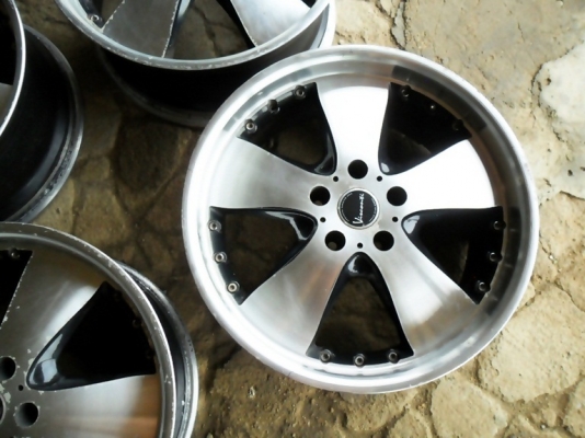 แม็กซิ่งVIPขอบ18 แม็กนอกแท้ -5รู114.3 กว้าง8  ออฟเซ็ท 40 (4วง 4,500บ.)