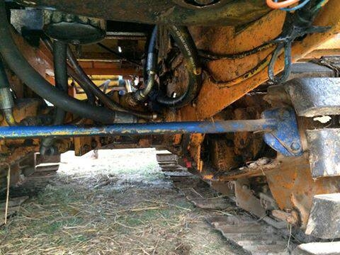 ขายรถเกี่ยวข้าวบางไทร  เครืองisuzu 195 ตัวเดิน10 อุ้ม1.8 ตัน ปั๊มแฝด 22