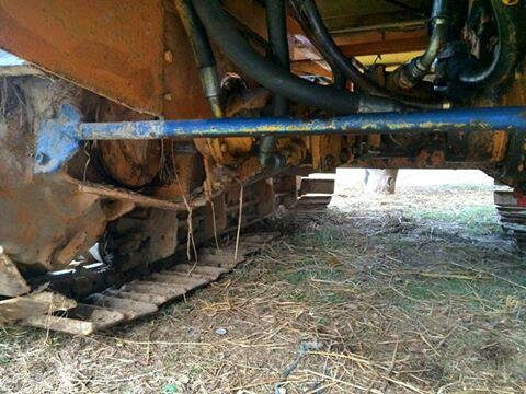 ขายรถเกี่ยวข้าวบางไทร  เครืองisuzu 195 ตัวเดิน10 อุ้ม1.8 ตัน ปั๊มแฝด 22