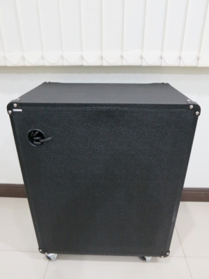 ตู้แอมป์เบส Rock รุ่น BASS 100P ดอก 15 นิ้ว กำลังขับ 120 วัตต์ พร้อมล้อ ของใหม่ มือหนึ่ง