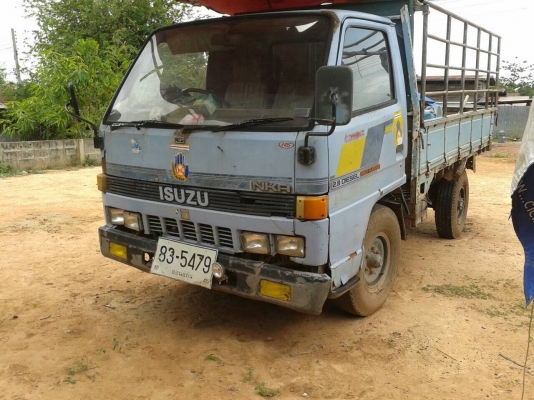 ขายรถบรรทุก 4 ล้อ คัสซีดี เครื่อง 4BC2 100 แรงม้า ยกหัวได้ แต่งเกียร์สั้น ทะเบียนขาด 5 ปี ราคาต่อรองได้ครับ