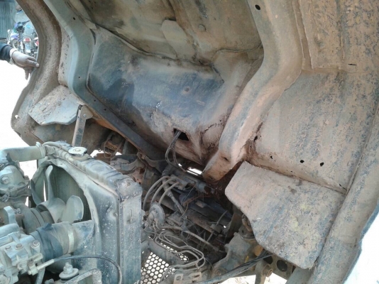 ขายรถบรรทุก 4 ล้อ คัสซีดี เครื่อง 4BC2 100 แรงม้า ยกหัวได้ แต่งเกียร์สั้น ทะเบียนขาด 5 ปี ราคาต่อรองได้ครับ