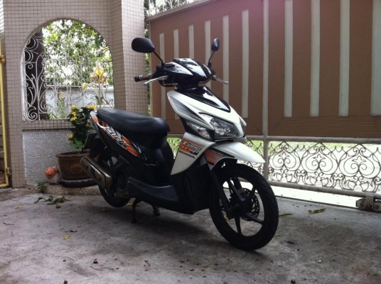 ขออนุญาติขาย Honda Click Combi Brake ตัวTOP ล้อแม็ก ขาวมุก ฟรีค่าโอน