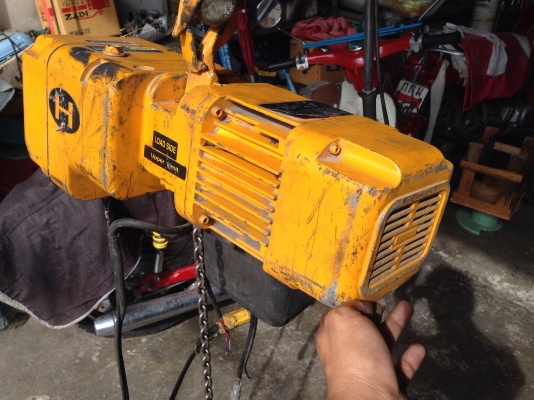 ขายรอกไฟฟ้า Kito 125Kg. 380V สภาพสวย วิ่งนิ่ม พร้อมใช้งาน ( ไม่มีตัวกันโซ่ครับ ) ขายรอกไฟฟ้า Kito 125Kg. 380V สภาพสวย วิ่งนิ่ม พร้อมใช้งาน ( ไม่มีตัวกันโซ่ครับ )