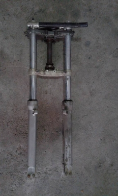 โช๊คหน้าพร้อมแผงคอ ล้อหน้าพร้อมอาร์มหลัง