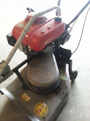 รถตัดหญ้า HONDA UM643 รถตัดหญ้า HONDA UM643