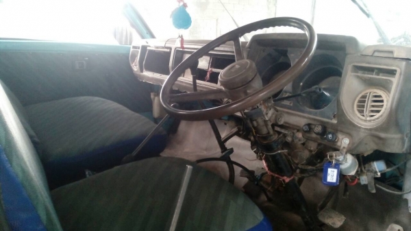 ขายด่วนรถ6ล้อดั้มKS  เครือง110แรงม้ารถสวยเดิมเครืองดี