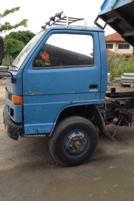 รถบรรทุก 6 ล้อดัมพ์ ISUZU NPR  125 แรงม้า ปีจดทะเบียน 2535