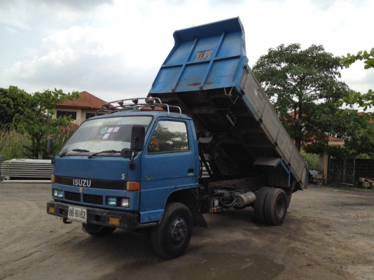 รถบรรทุก 6 ล้อดัมพ์ ISUZU NPR  125 แรงม้า ปีจดทะเบียน 2535