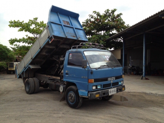 รถบรรทุก 6 ล้อดัมพ์ ISUZU NPR  125 แรงม้า ปีจดทะเบียน 2535