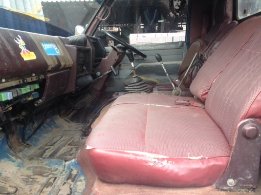 รถบรรทุก 6 ล้อดัมพ์ ISUZU NPR  125 แรงม้า ปีจดทะเบียน 2535