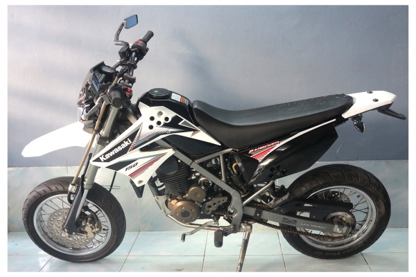 Kawasaki D-Tracker 150cc   (เจ้าของมือเดียว)