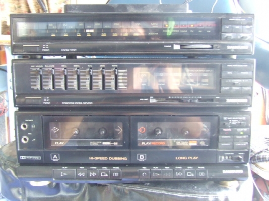 ขายเครื่องเล่นเทป  พร้อมจูนเนอร์ ของซัมซุง