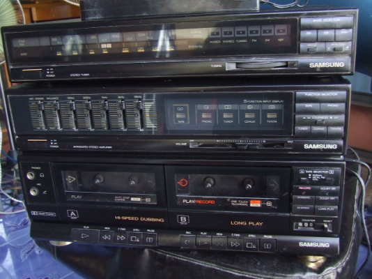 ขายเครื่องเล่นเทป พร้อมจูนเนอร์ ของซัมซุง ขายเครื่องเล่นเทป พร้อมจูนเนอร์ ของซัมซุง
