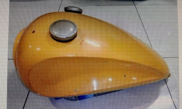 ถังน้ำมันแต่ง ฮอนด้าสตีด กับล้อหลังขยาย บังโคลนแต่ง