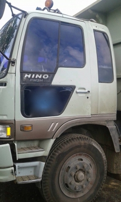 รถฮีโน่ 10 ล้อดั้ม FM3H  195 แรงม้า. ปี 38.    สนใจติดต่อ  081 - 6079515