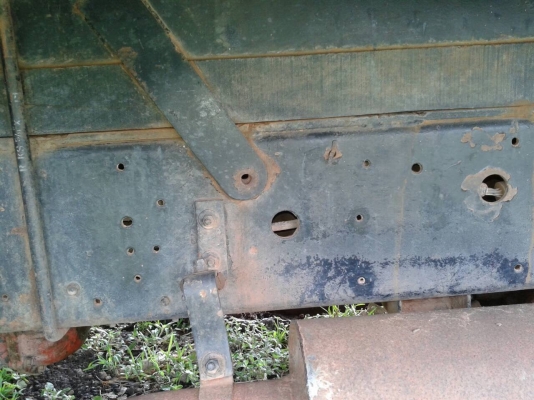 ขาย 6 ล้อ ISUZU ROCKY 175 กระบะยาว 4.50 เมตร คัสซีสวยตลอดเส้น เครื่อง 6BG1 175 แรงม้า เบรคทิฟฟี่ พาวเวอร์ ทะเบียนพร้อมโอนครับ