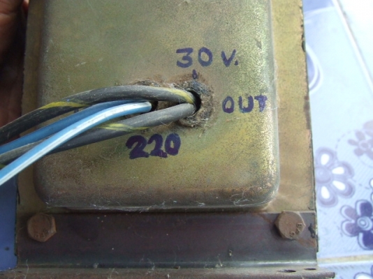 ขายหม้อแปลง ไฟเข้า 220 v ออก30v ขายหม้อแปลง ไฟเข้า 220 v ออก30v