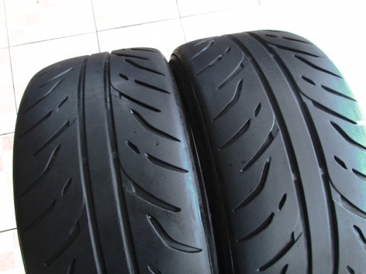ขายยาง DUNLOP DIREZZA ZII 235-40-17 ปลายปี12 (1คู่)