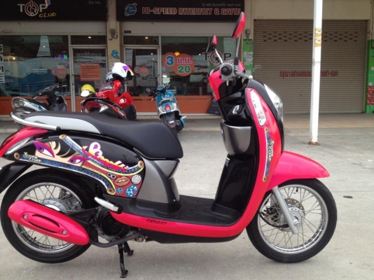 ฮอนด้า สกู๊ปปี้ไอ สีชมพู-ดำ ปี 57 ลายล่าสุด สภาพสวย เดิม ๆ