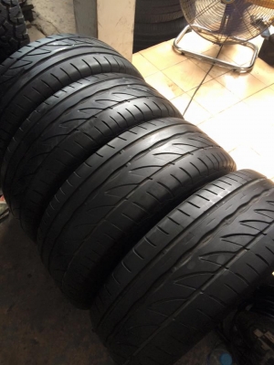 ขายยางขอบ 16"215/55R16  ปี 13 Bridgestoneสวยๆ 4 เส้น ขาย 2,200 บาท