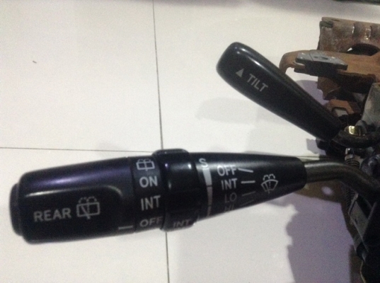 ขายแกนคอพวงมาลัยโตโยต้าVX80 เก่าญี่ปุ่น