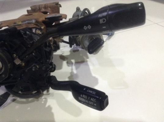 ขายแกนคอพวงมาลัยโตโยต้าVX80 เก่าญี่ปุ่น