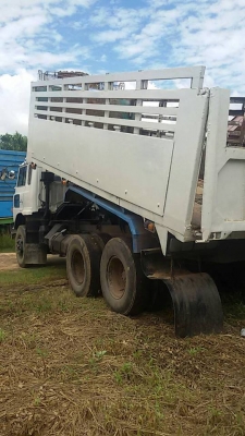 ขายด่วน!!!  สิบล้อ F 17 สภาพสวยๆ