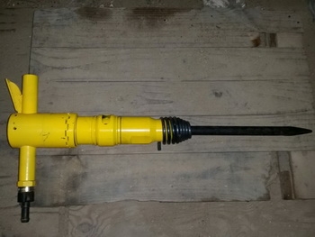 ตามคำเรียกร้องครับ ทางเรานำเข้ามาให้แล้วนะครับ หัวเจาะลม แย็กลม สำหรับ แย็กปูน คอนกรีต ขนาด 20 กก