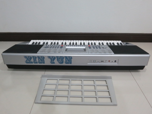 Keybord 61 Key ตัวใหญ่ XIN YUN รุ่น XY-332 ของใหม่ กำหนดจังหวะได้ เสียบ USB ได้