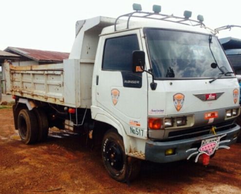 หกล้อ HINO หัว FC 135 ดั้ม5คิว สภาพสวยพร้อมใช้งาน ทะเบียนพร้อมโอน